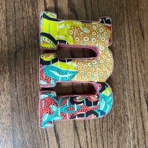 Anthropologie letter M